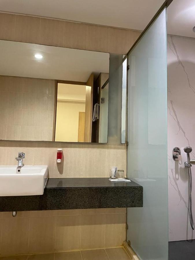 Grand G7 Hotel Pasar Baru Jakarta Exterior foto