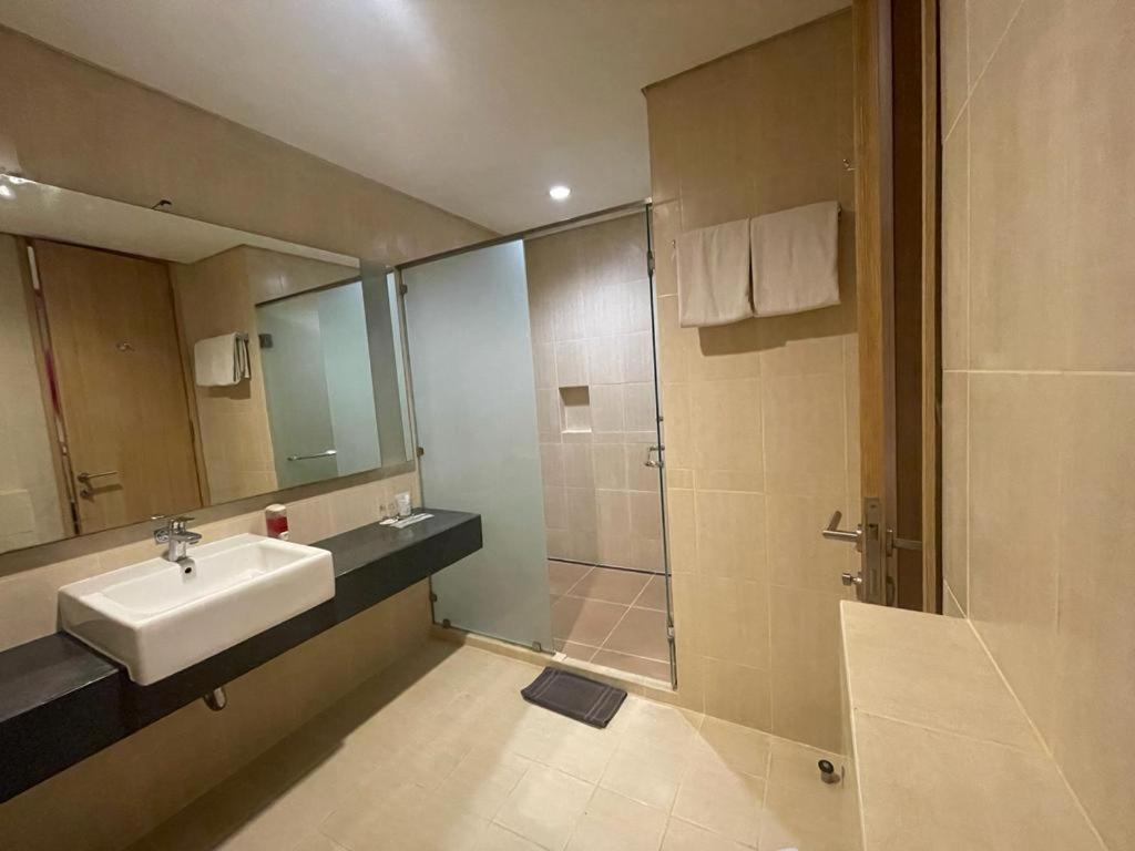 Grand G7 Hotel Pasar Baru Jakarta Exterior foto